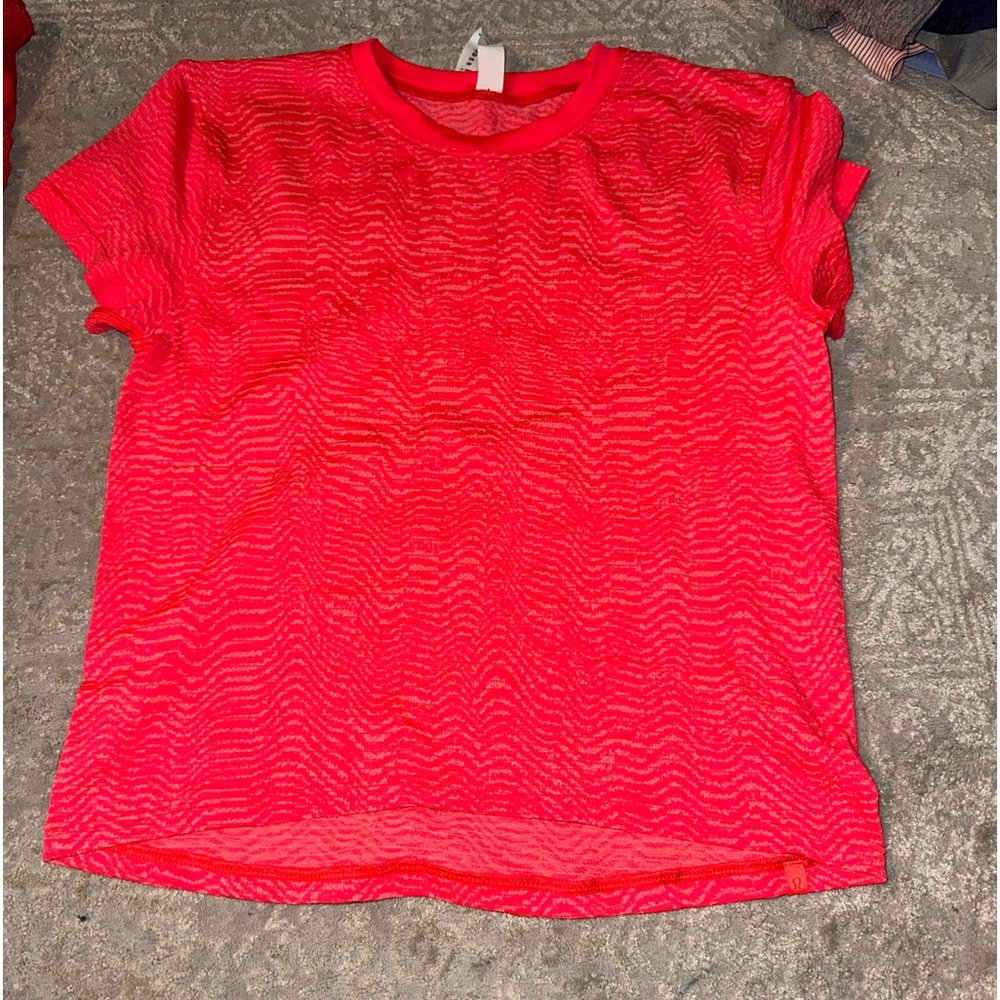 Lululemon swiftly cropped